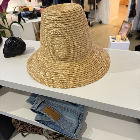 ๐Cult Gaia woven hat - Picture 3 of 8